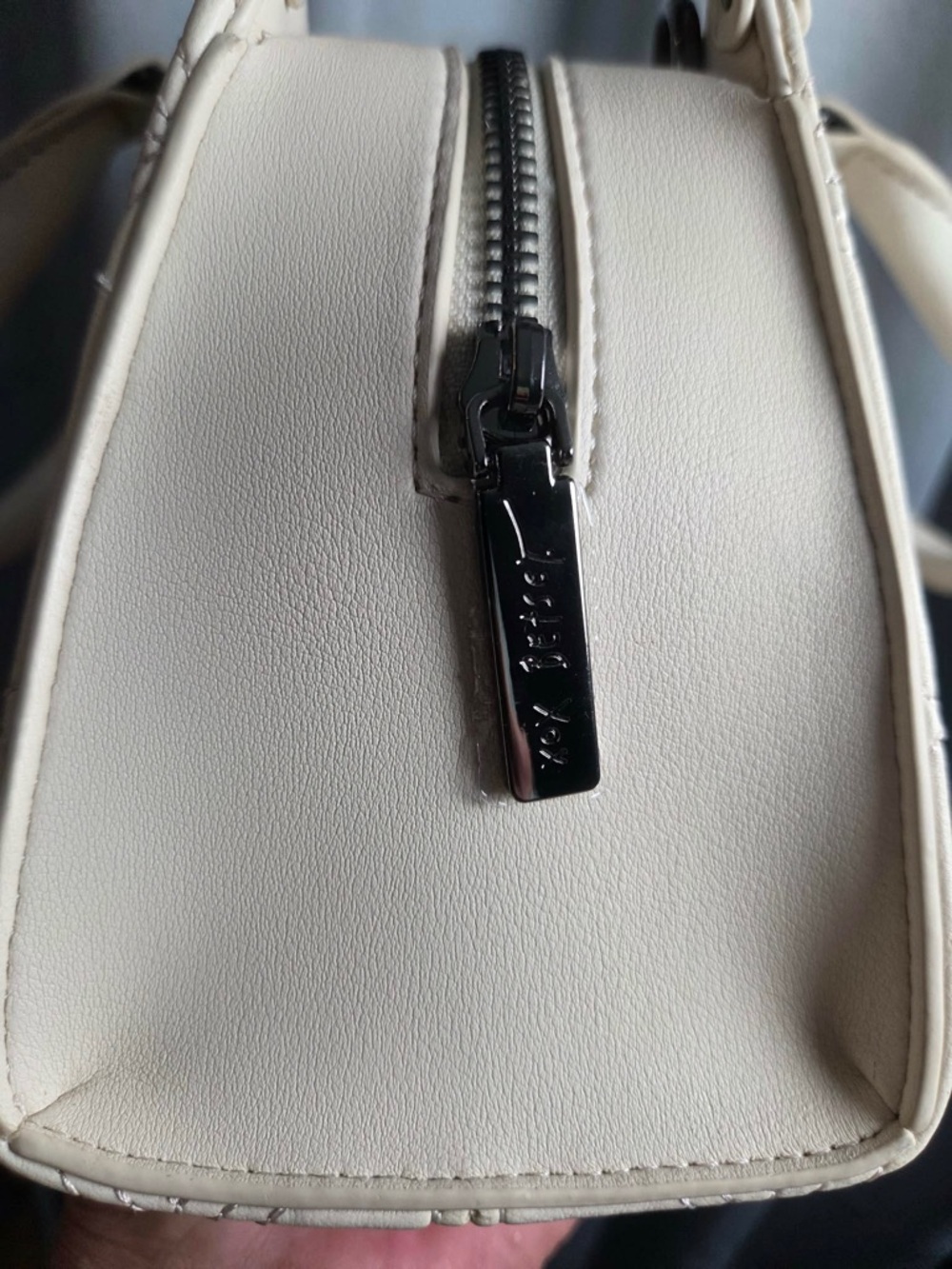 White Quilted Heart Accent Satchel Bag - Women - Picture 10 of 10
